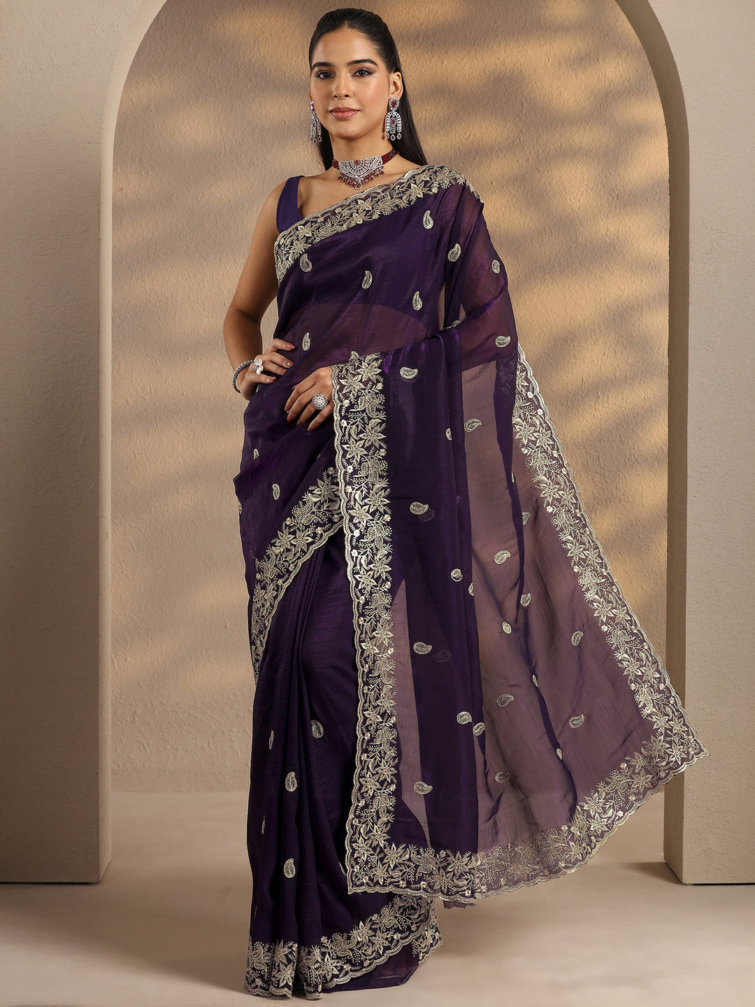 Purple Paisley Embroidered Silk Blend Saree With Unstitched Blouse Piece