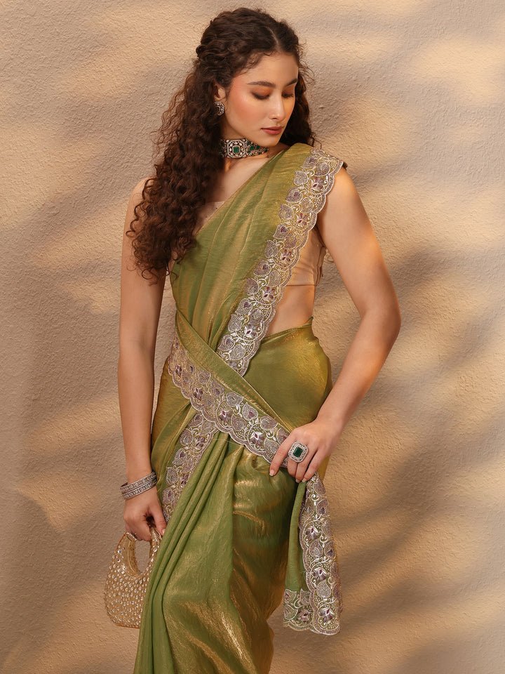 Green Solid Silk Blend Saree With Unstitched Blouse Piece