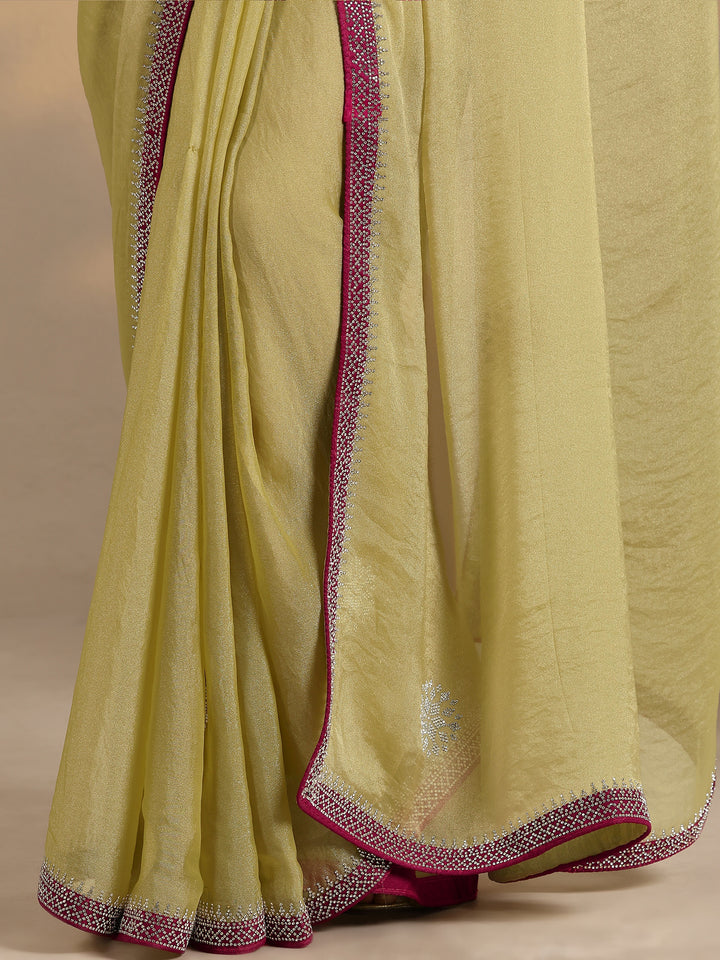 Green Embellished Organza Saree With Unstitched Blouse Piece