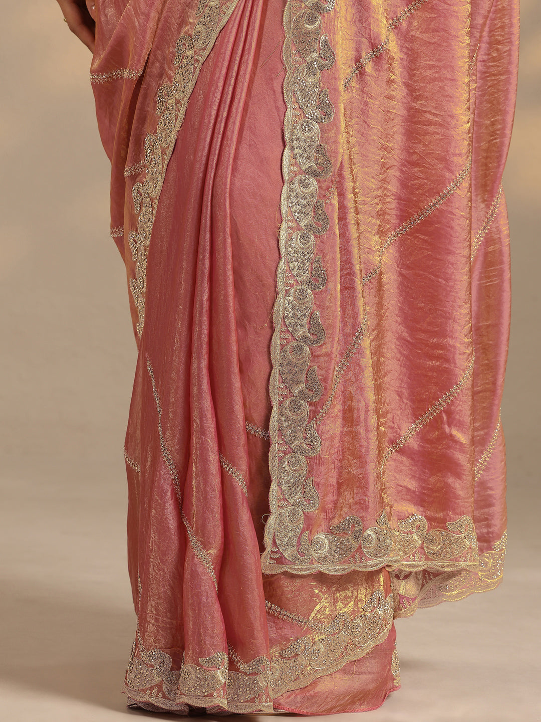 Peach Leheriya Embellished Silk Blend Saree With Unstitched Blouse Piece