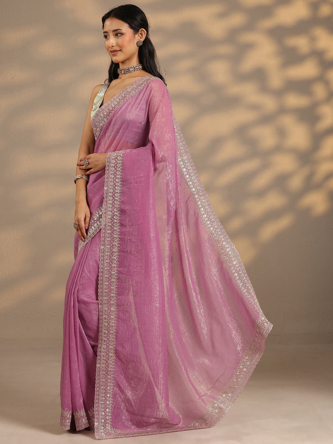 Mauve Embellished Silk Blend Saree With Unstitched Blouse Piece