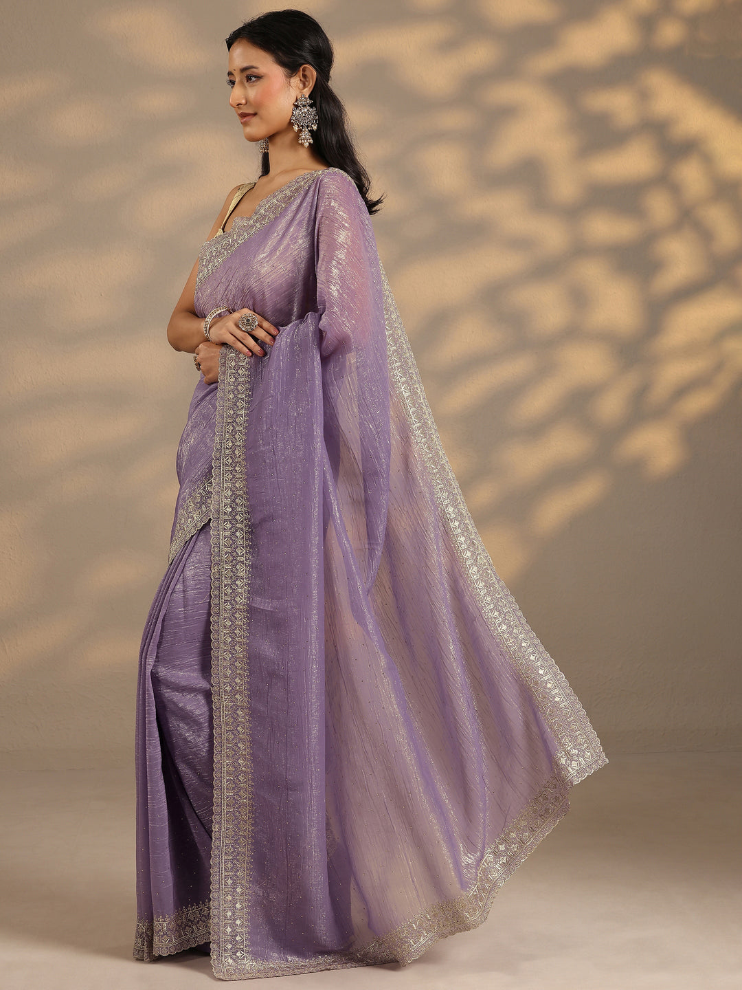 Lavender Embellished Silk Blend Saree With Unstitched Blouse Piece