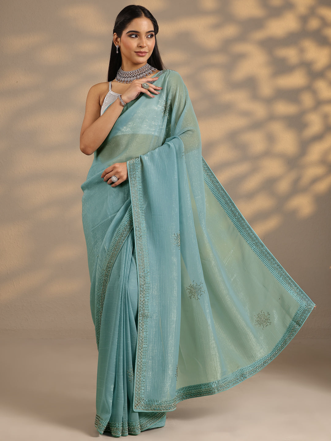 Blue Embellished Silk Blend Saree With Unstitched Blouse Piece