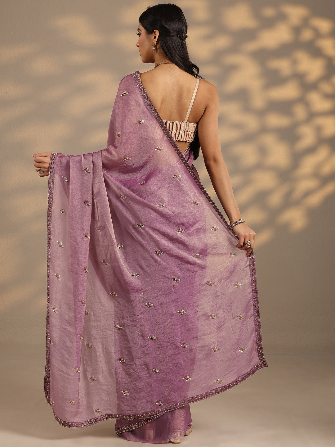 Purple Embellished Silk Blend Saree With Unstitched Blouse Piece