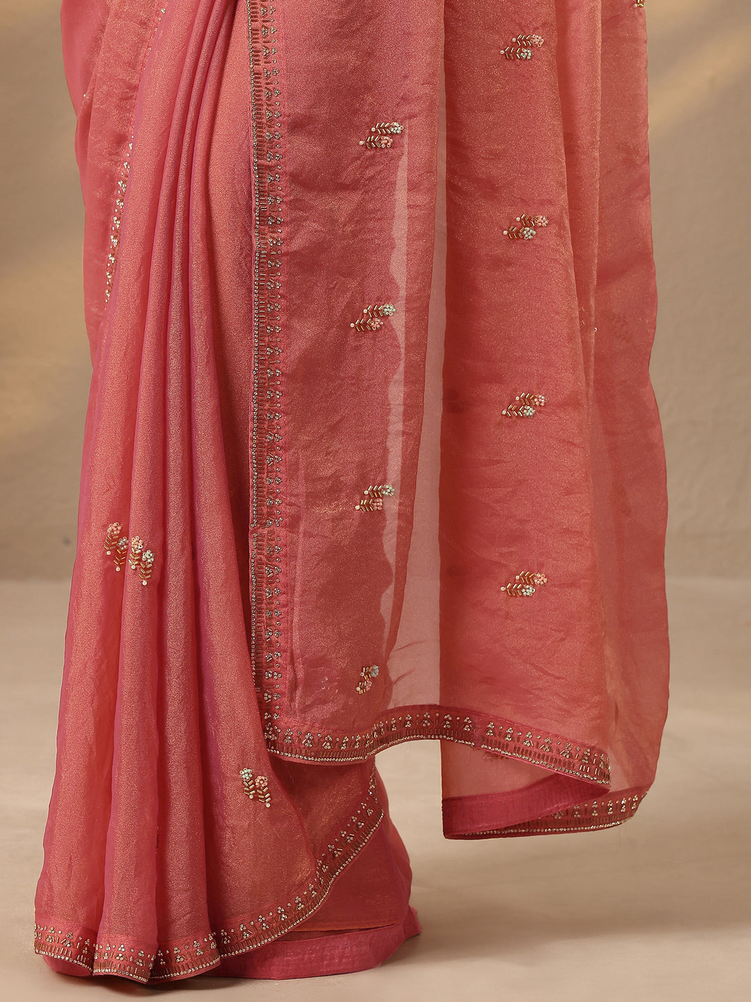 Coral Embellished Silk Blend Saree With Unstitched Blouse Piece