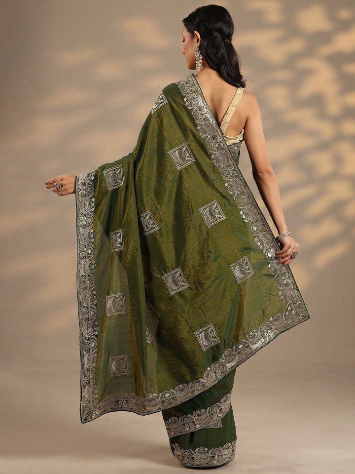 Green Embellished Silk Blend Saree With Unstitched Blouse Piece