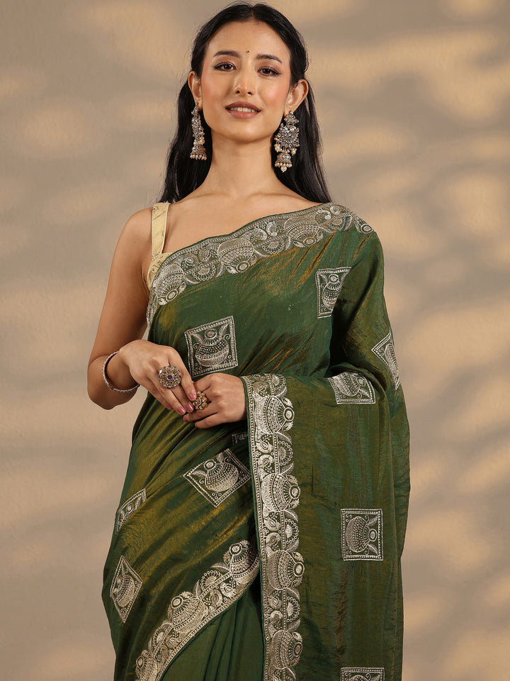 Green Embellished Silk Blend Saree With Unstitched Blouse Piece