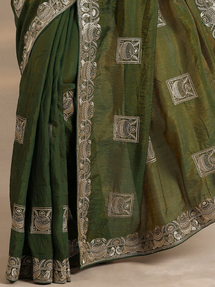 Green Embellished Silk Blend Saree With Unstitched Blouse Piece