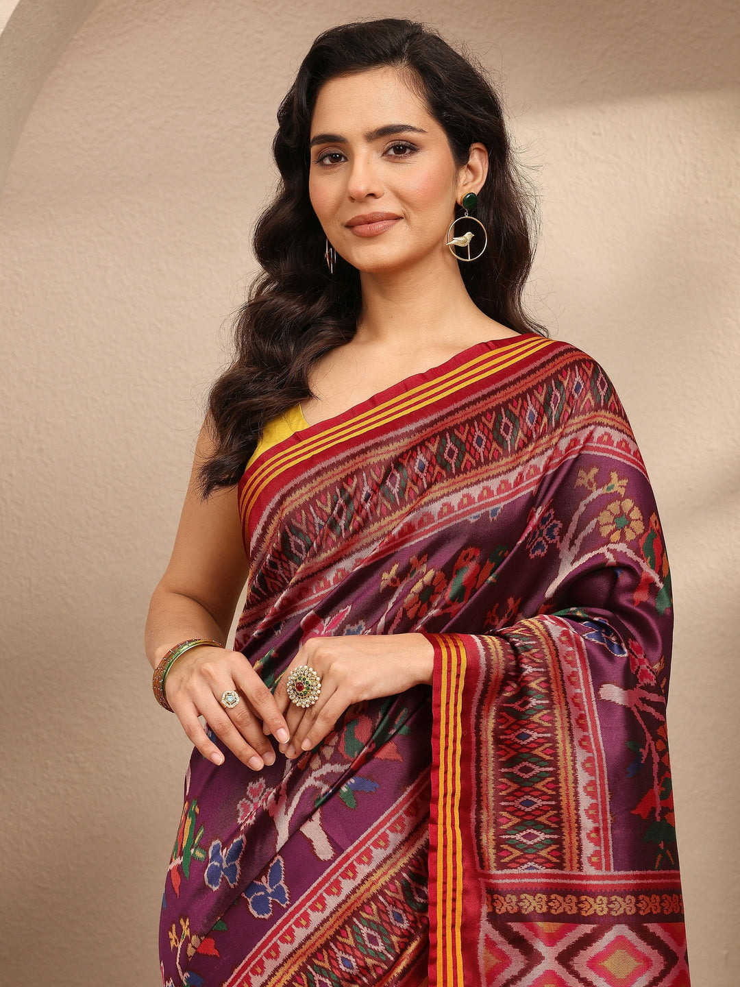 Purple Printed Silk Blend Saree With Unstitched Blouse Piece