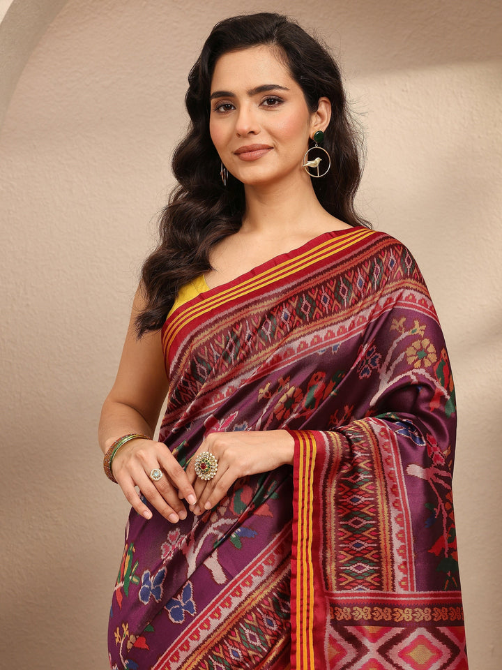 Purple Printed Silk Blend Saree With Unstitched Blouse Piece