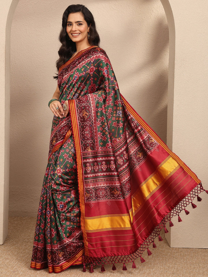 Green Ikkat Printed Silk Blend Saree With Unstitched Blouse Piece