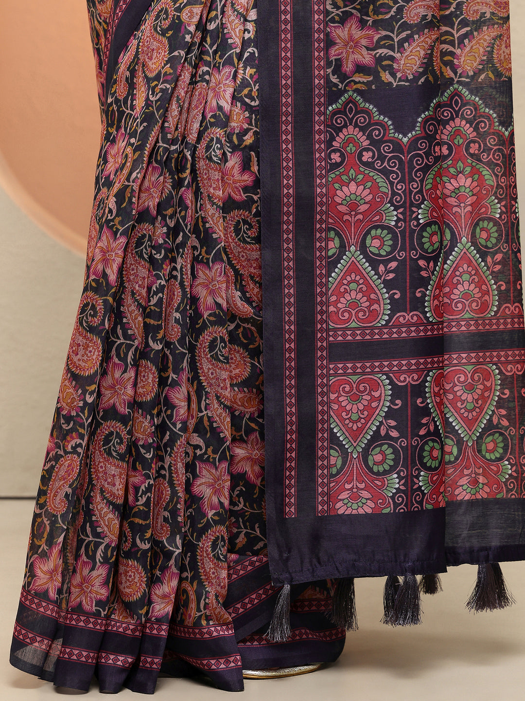 Purple Paisley Printed Sarees With Unstitched Blouse Piece