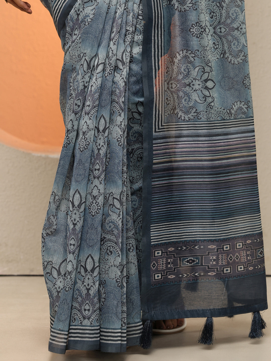 Blue Printed Silk Blend Sarees With Unstitched Blouse Piece