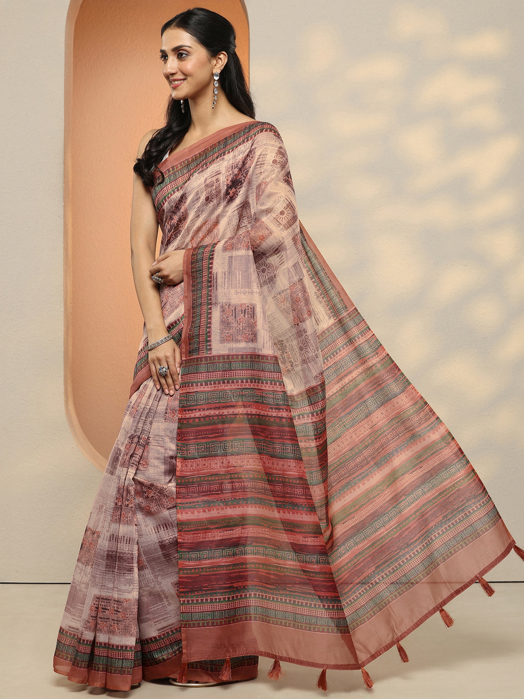 Brown Printed Silk Blend Saree With Unstitched Blouse Piece