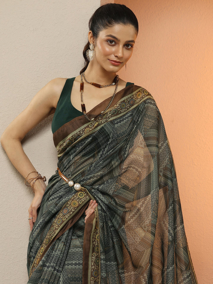 Green Geometric Printed Silk Blend Saree With Unstitched Blouse Piece