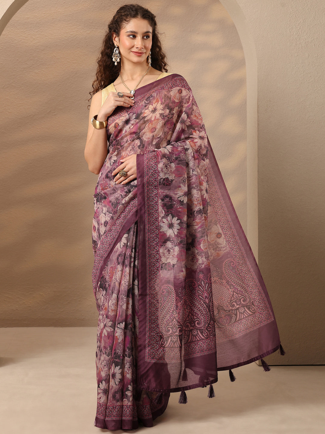 Purple Printed Silk Blend Saree With Unstitched Blouse Piece