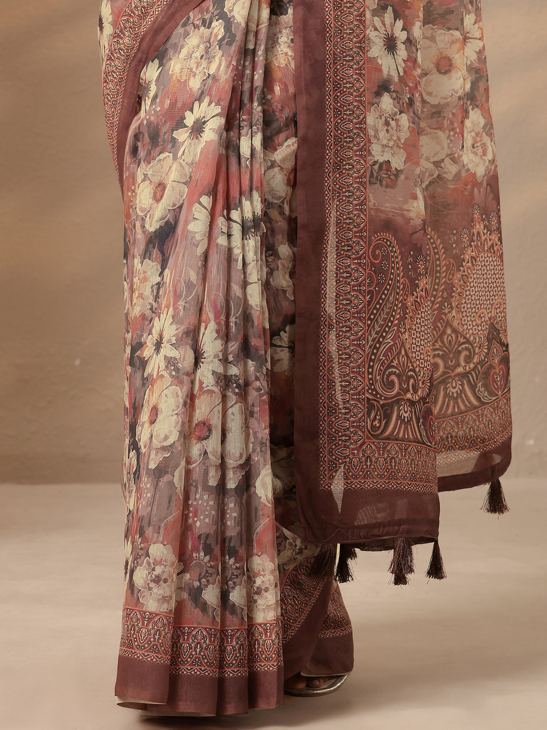 Brown Printed Silk Blend Saree With Unstitched Blouse Piece