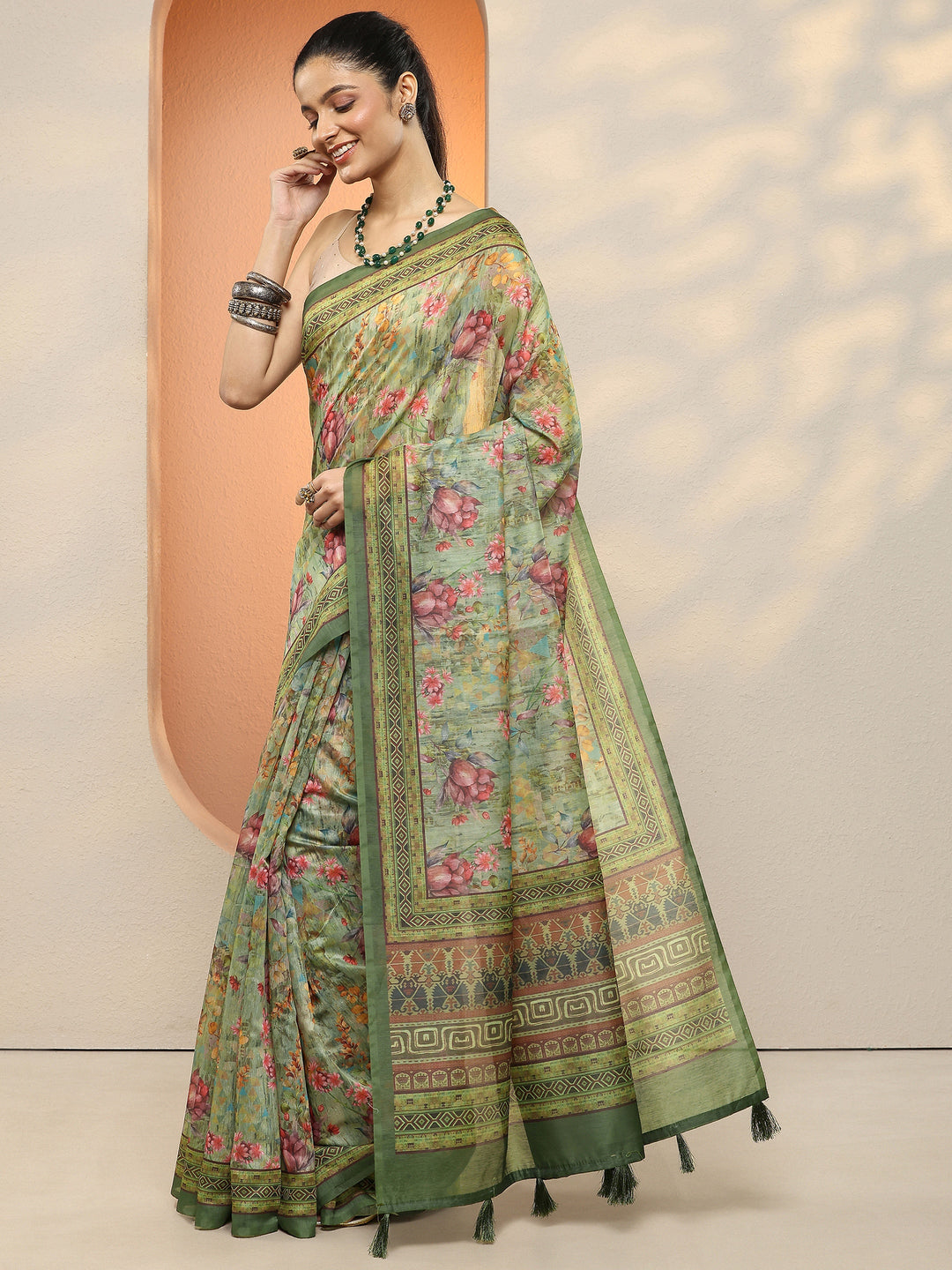 Green Printed Silk Blend Sarees With Unstitched Blouse Piece