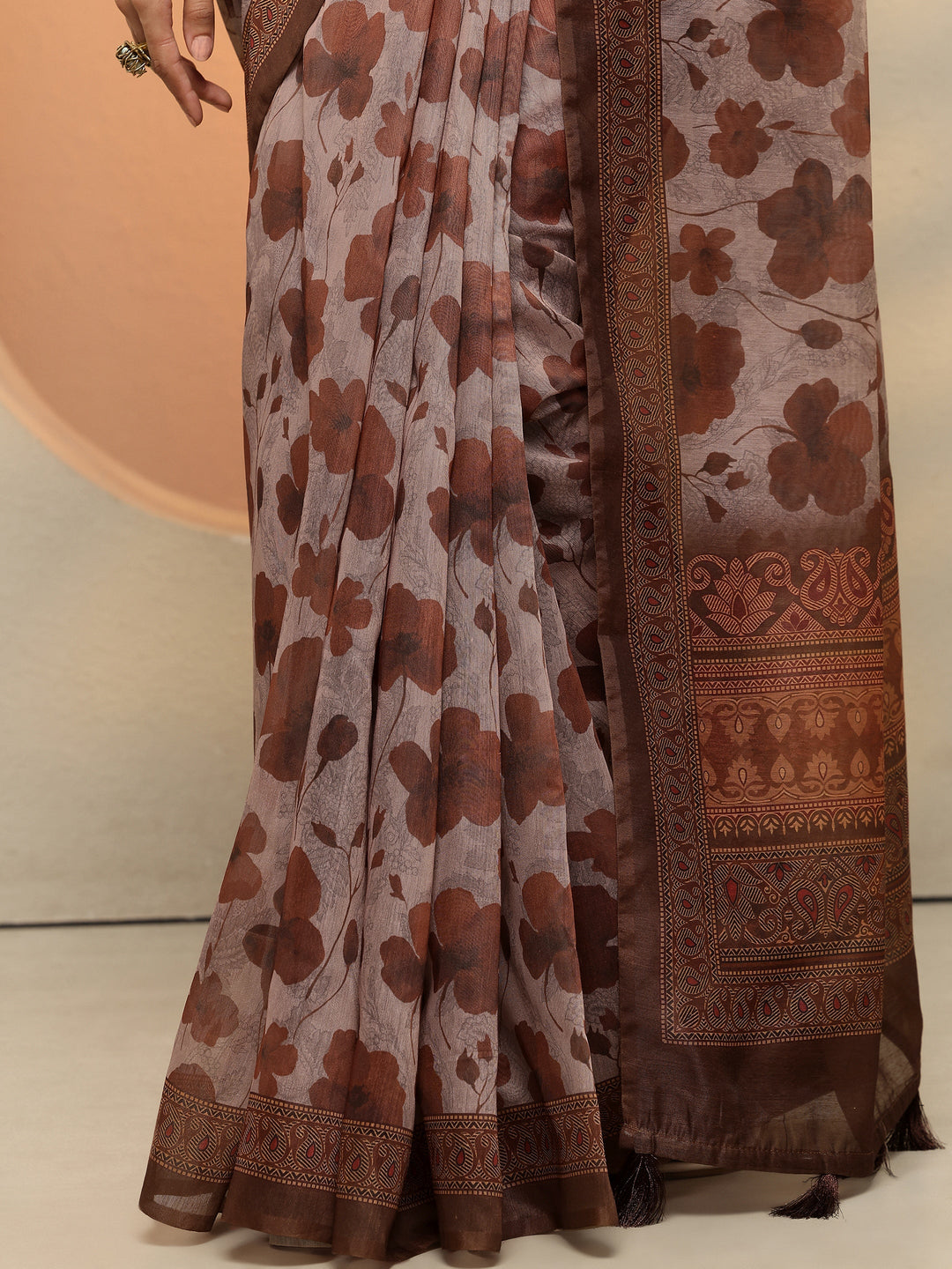 Brown Printed Silk Blend Saree With Unstitched Blouse Piece