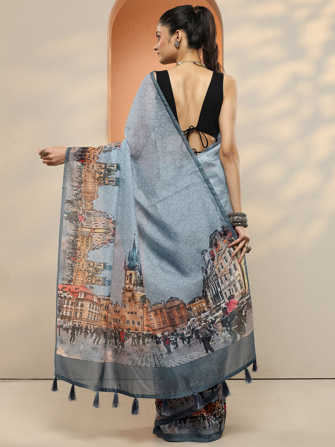 Blue Tribal Printed Sarees With Unstitched Blouse Piece