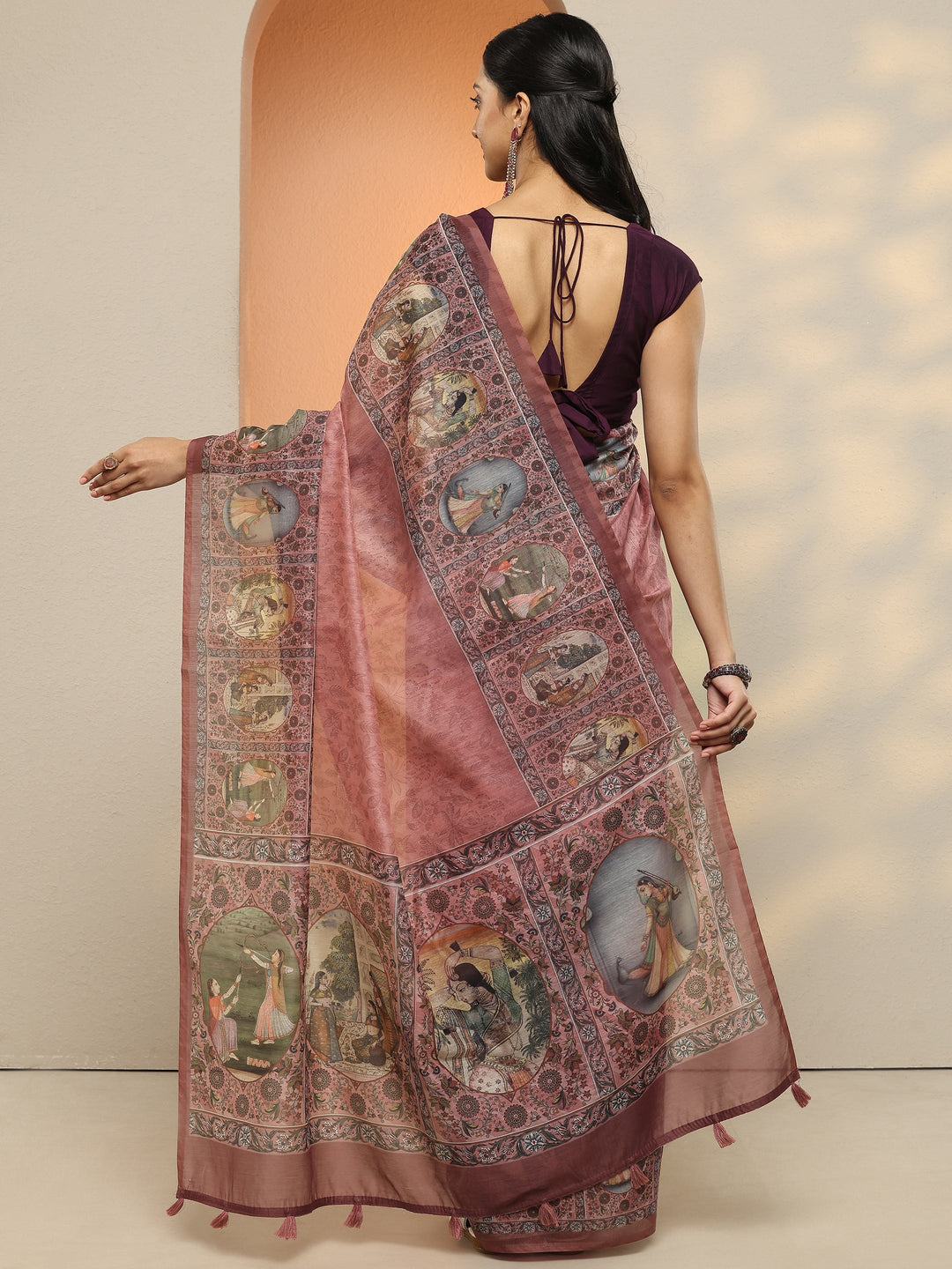 Peach Printed Silk Blend Saree With Unstitched Blouse Piece