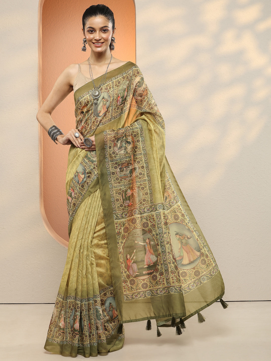 Green Printed Silk Blend Sarees With Unstitched Blouse Piece
