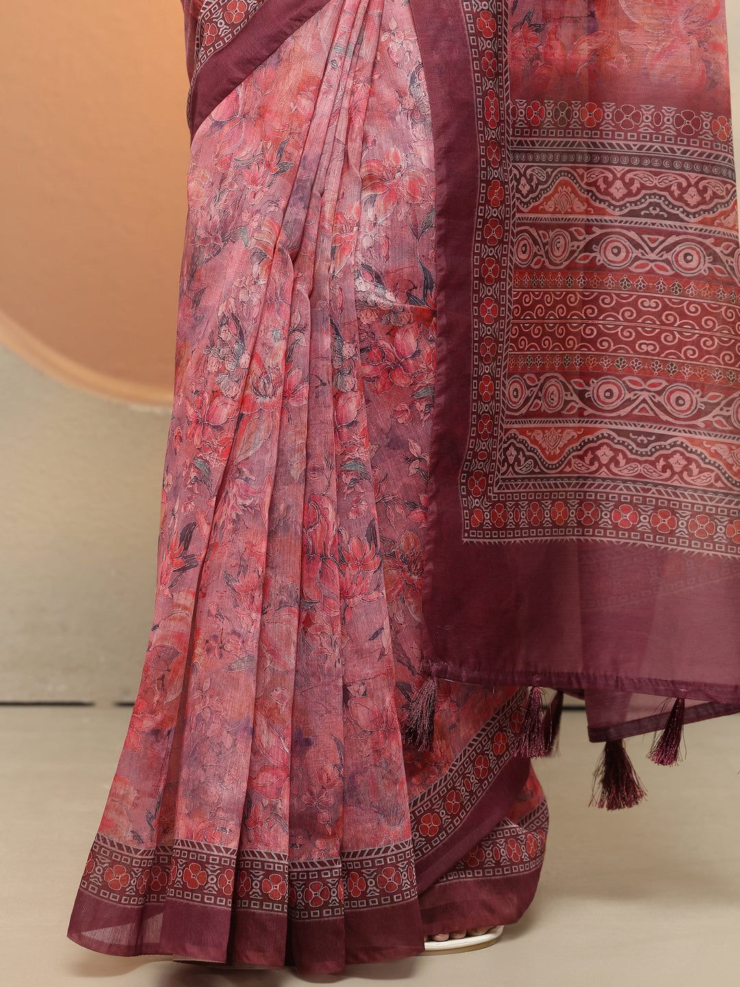 Purple Printed Silk Blend Saree With Unstitched Blouse Piece