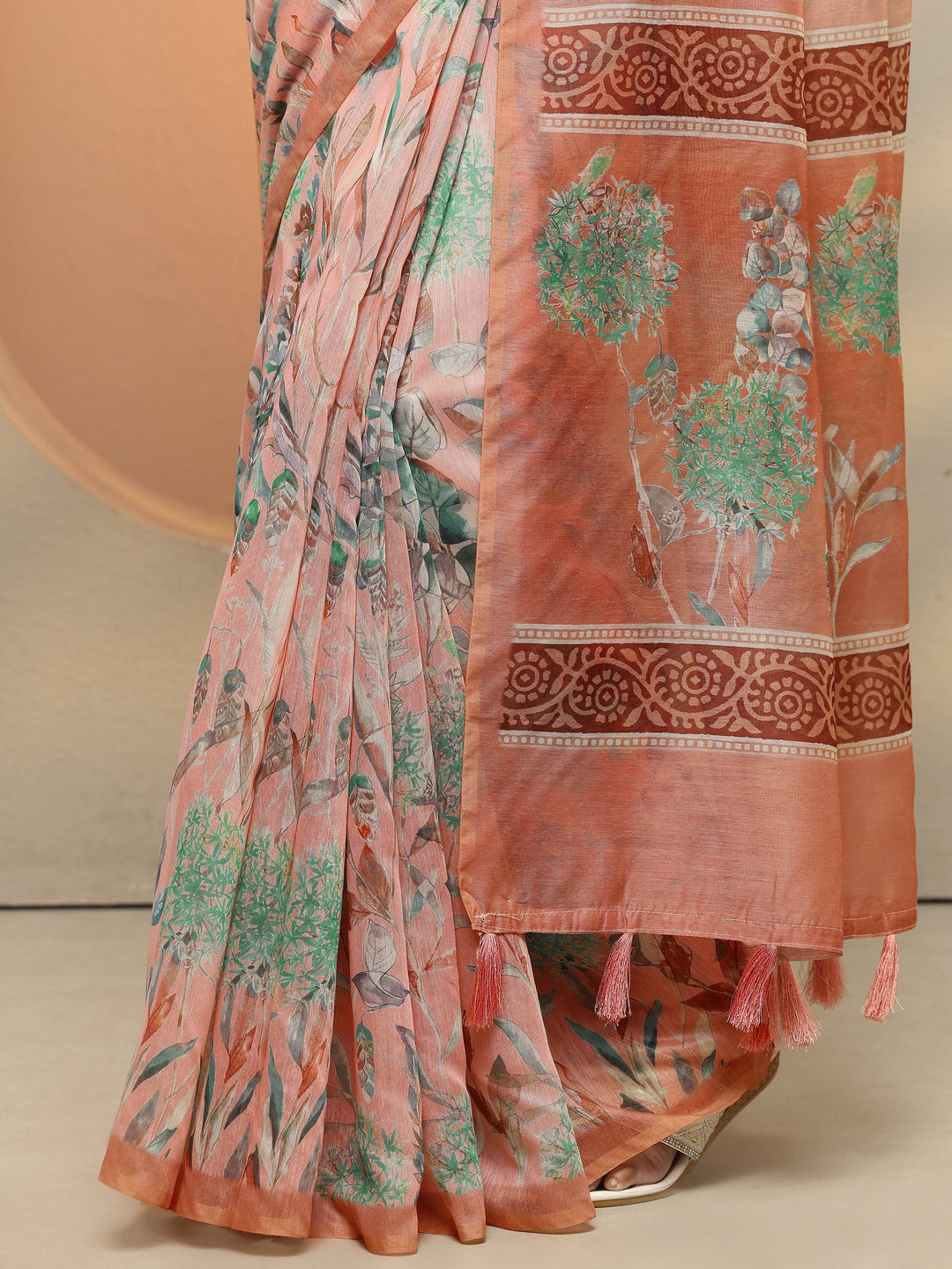 Peach Printed Silk Blend Saree With Unstitched Blouse Piece