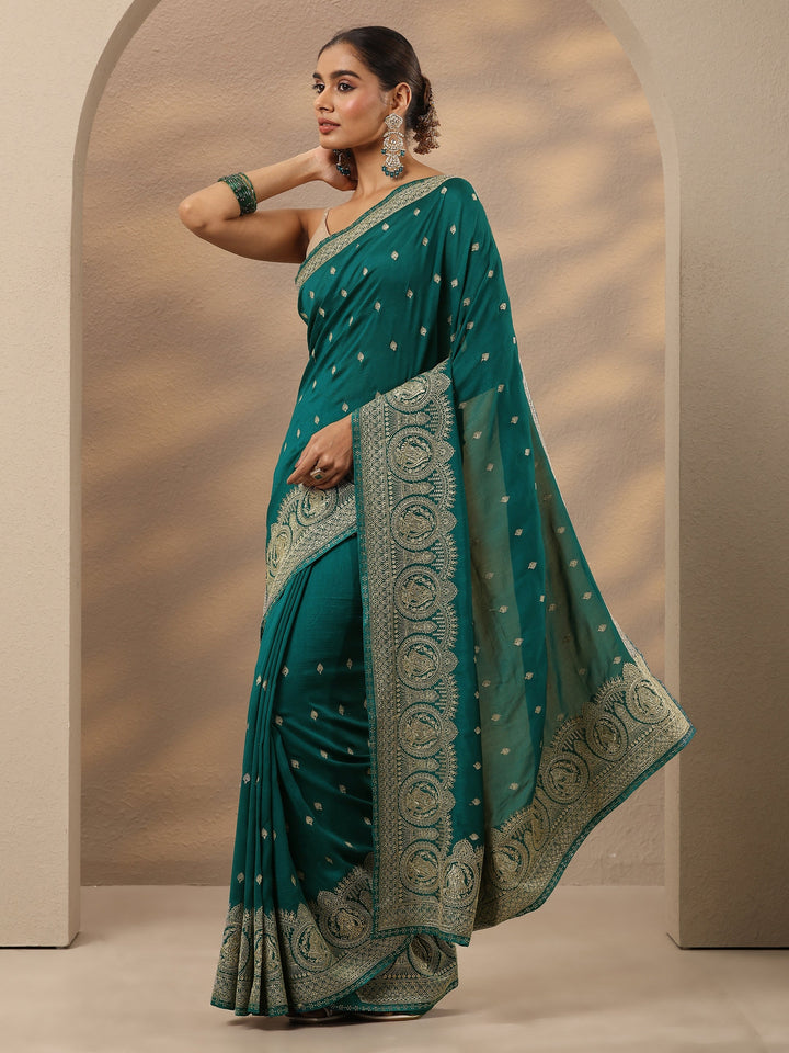 Green Embroidered Georgette Saree With Unstitched Blouse Piece
