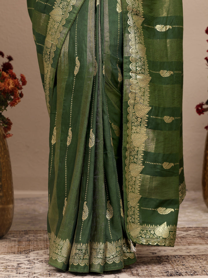 Green Woven Design Banarsi Silk Blend Saree With Unstitched Blouse Piece