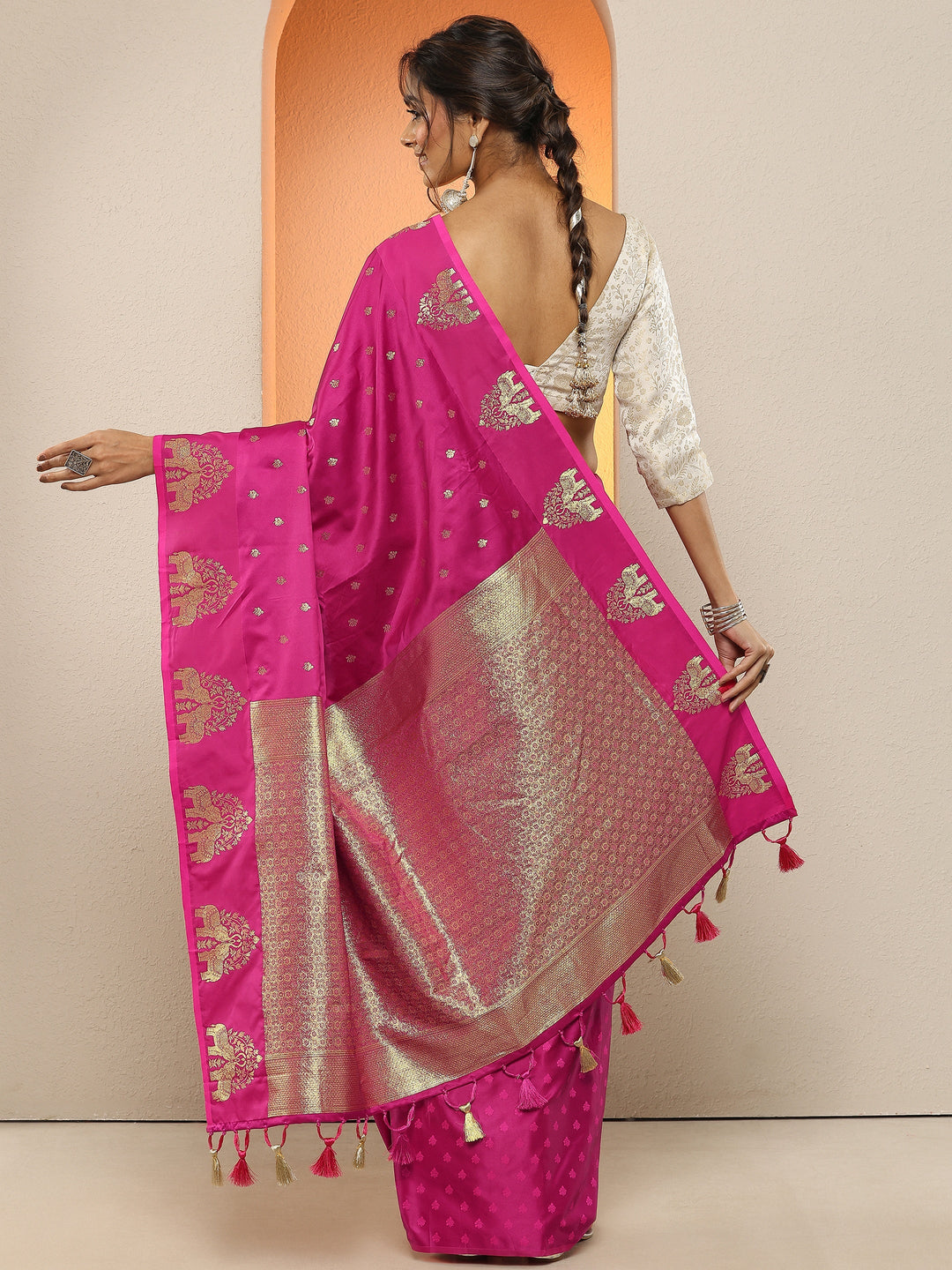 Magenta Woven Design Silk Blend Sarees With Unstitched Blouse Piece