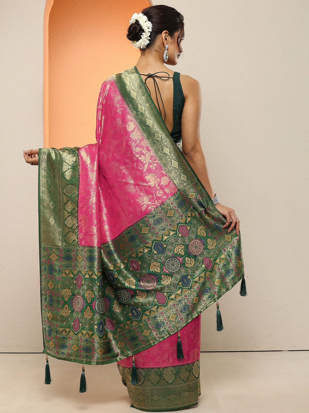 Pink Woven Design Silk Blend Sarees With Unstitched Blouse Piece