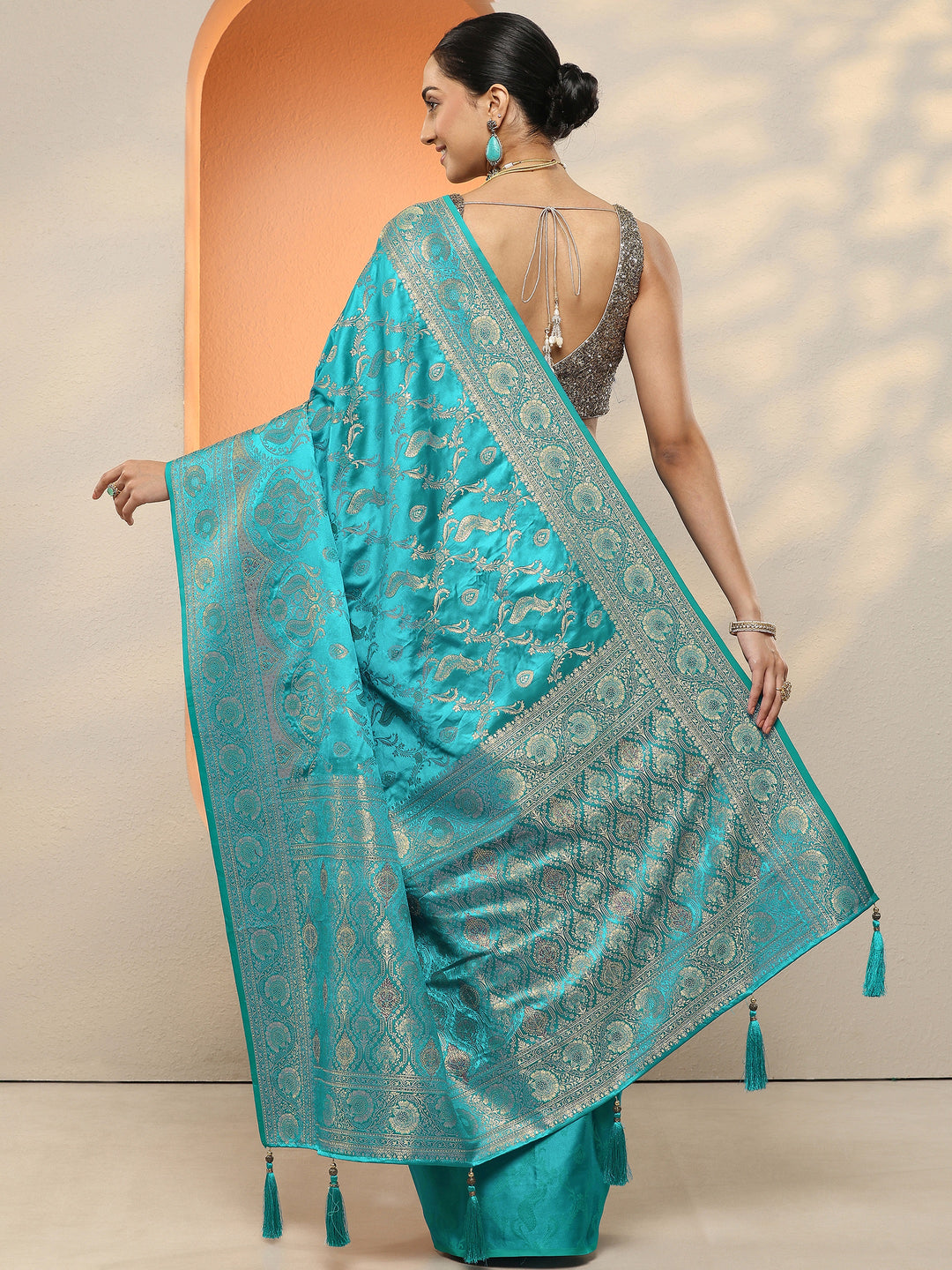 Blue Woven Design Silk Blend Sarees With Unstitched Blouse Piece