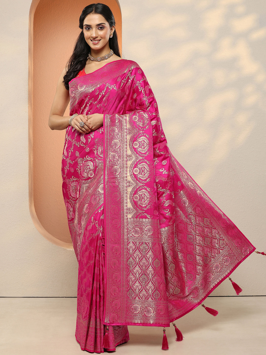 Pink Woven Design Silk Blend Sarees With Unstitched Blouse Piece
