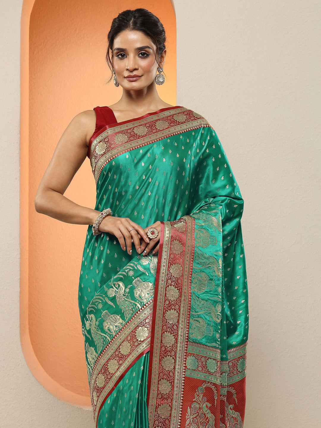 Green Woven Design Silk Blend Sarees With Unstitched Blouse Piece