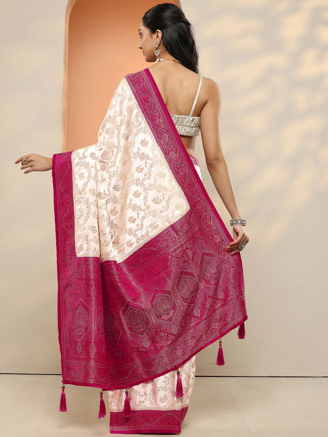 Cream Woven Design Silk Blend Sarees With Unstitched Blouse Piece