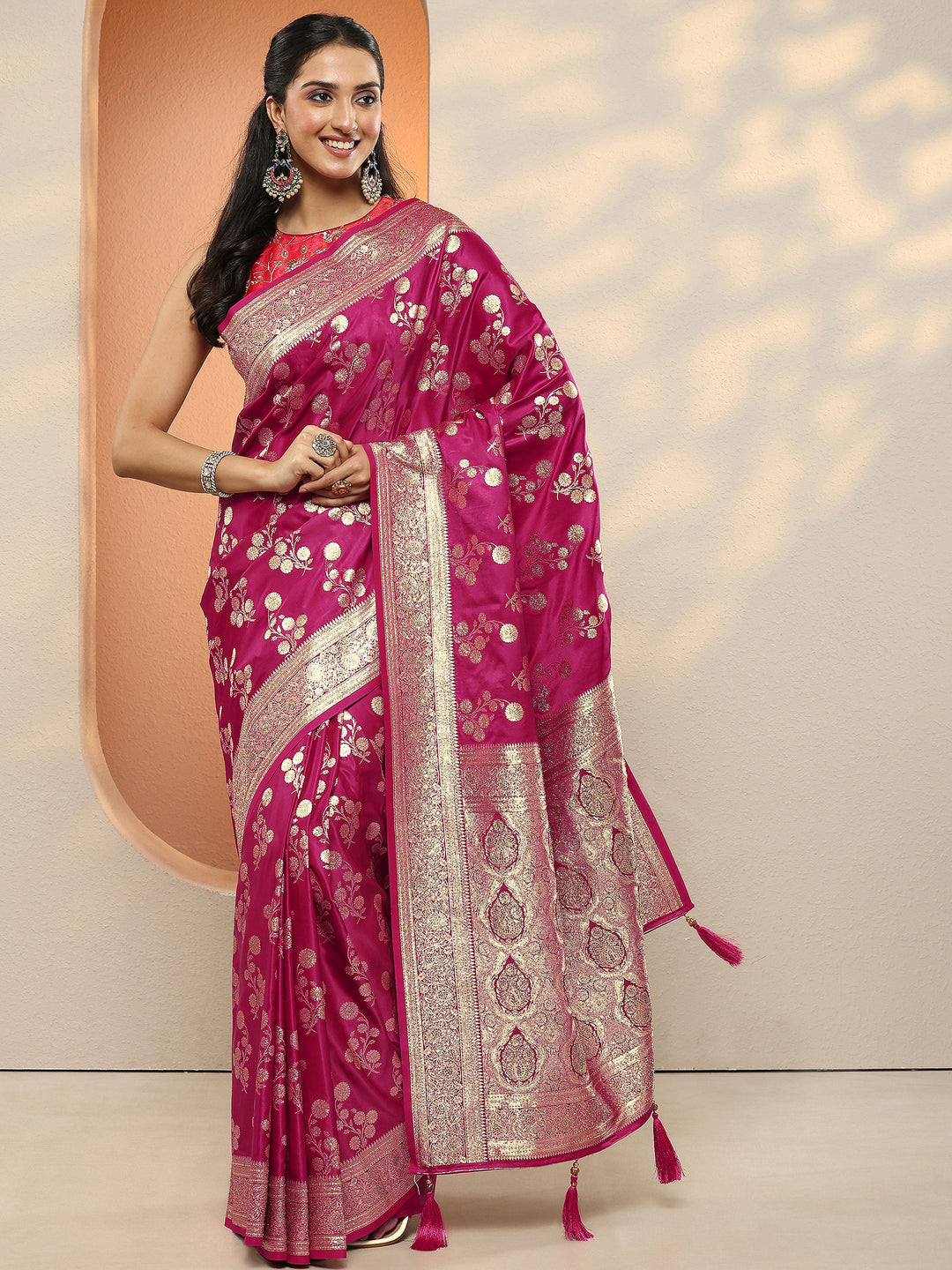 Pink Woven Design Silk Blend Sarees With Unstitched Blouse Piece