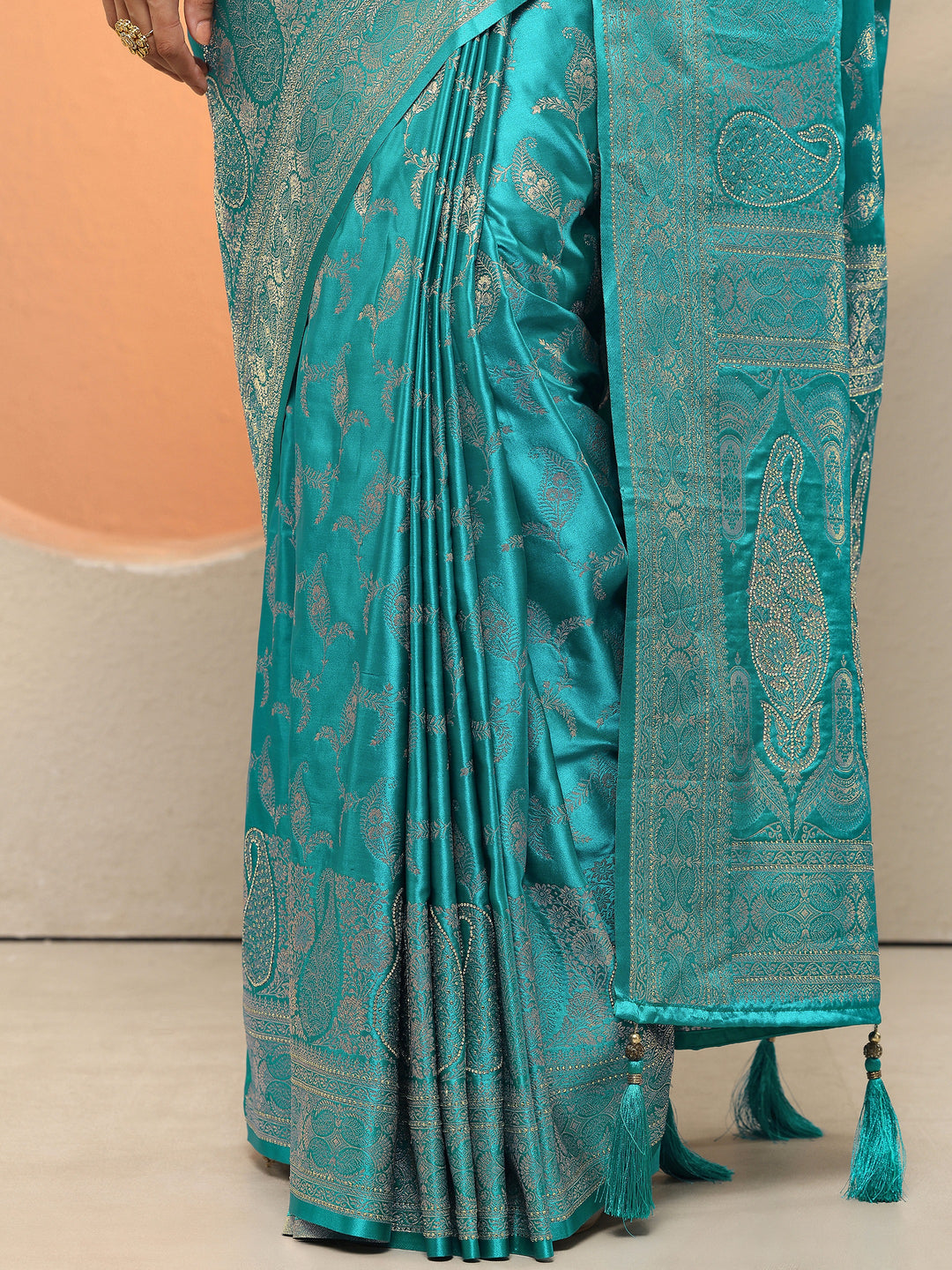 Blue Woven Design Silk Blend Sarees With Unstitched Blouse Piece