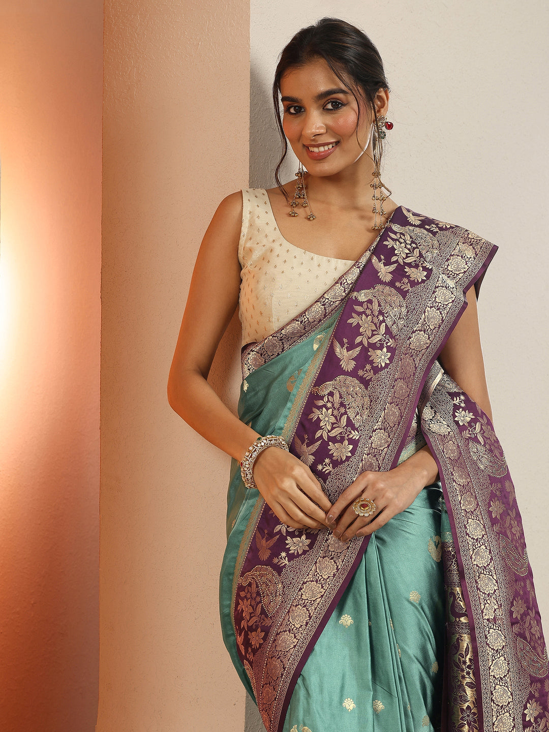 Green Woven Design Silk Blend Sarees With Unstitched Blouse Piece