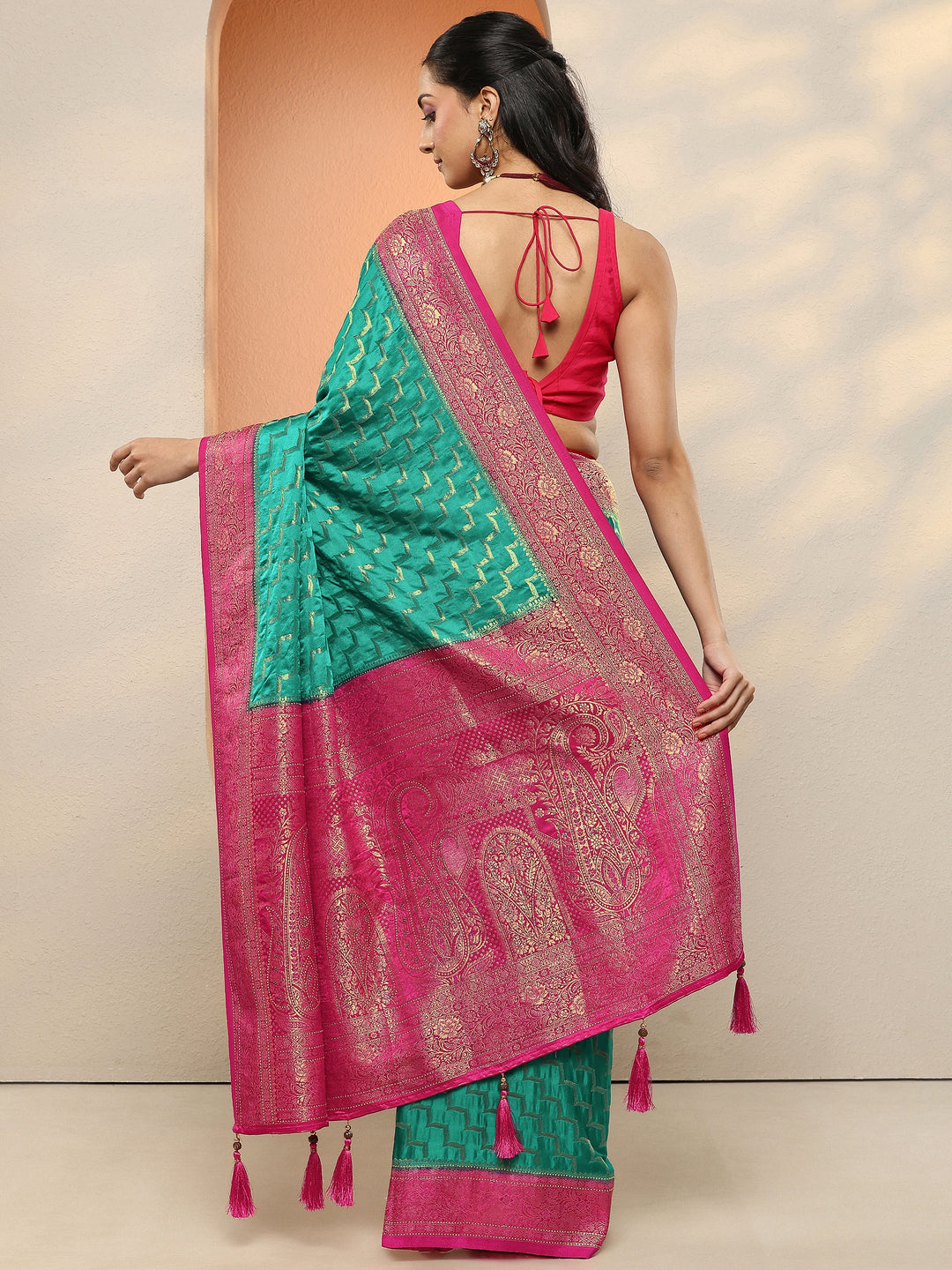 Green Leheriya Woven Design Sarees With Unstitched Blouse Piece