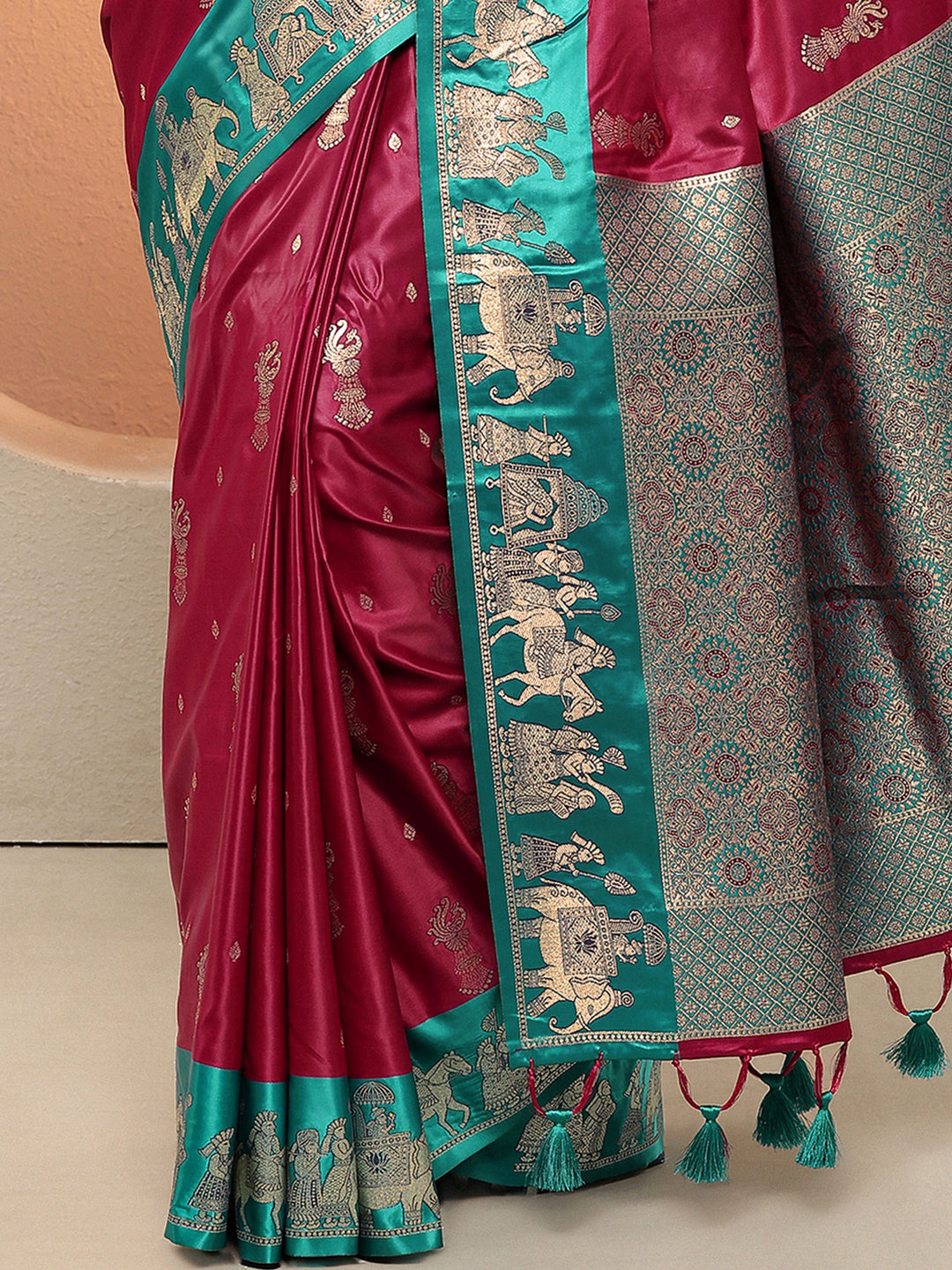 Maroon Woven Design Silk Blend Sarees With Unstitched Blouse Piece