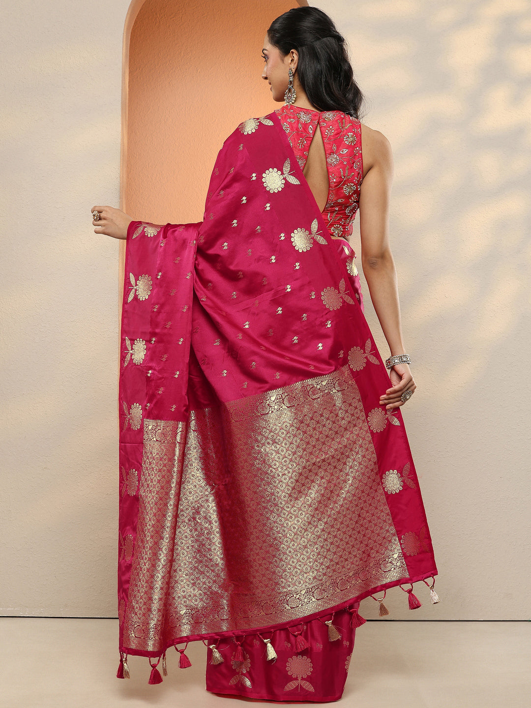 Red Woven Design Silk Blend Sarees With Unstitched Blouse Piece