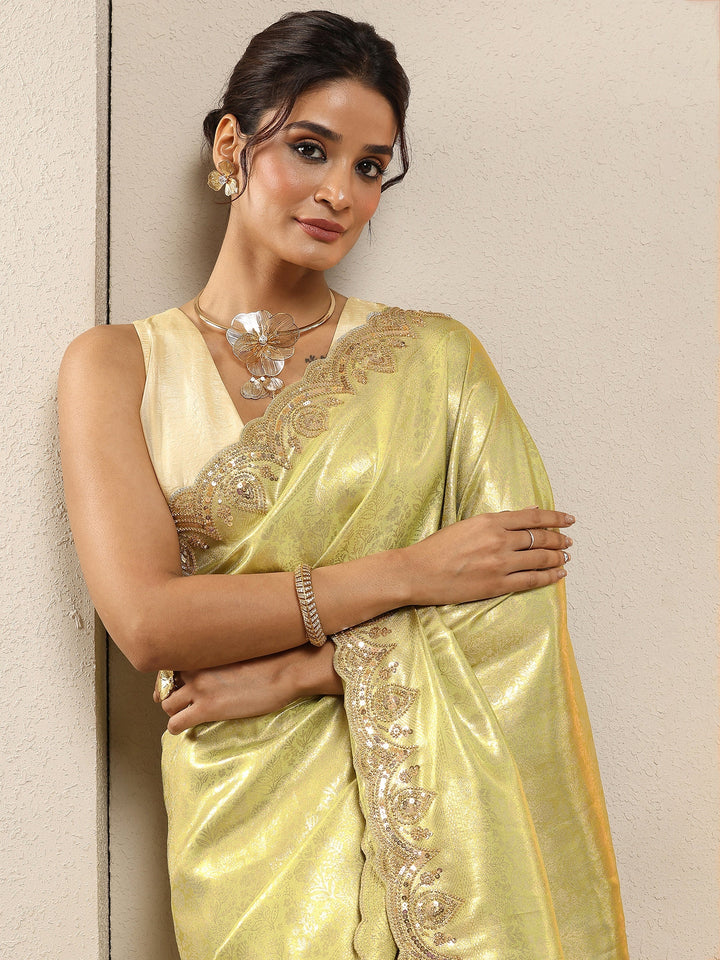 Green Woven Design Silk Blend Sarees With Unstitched Blouse Piece