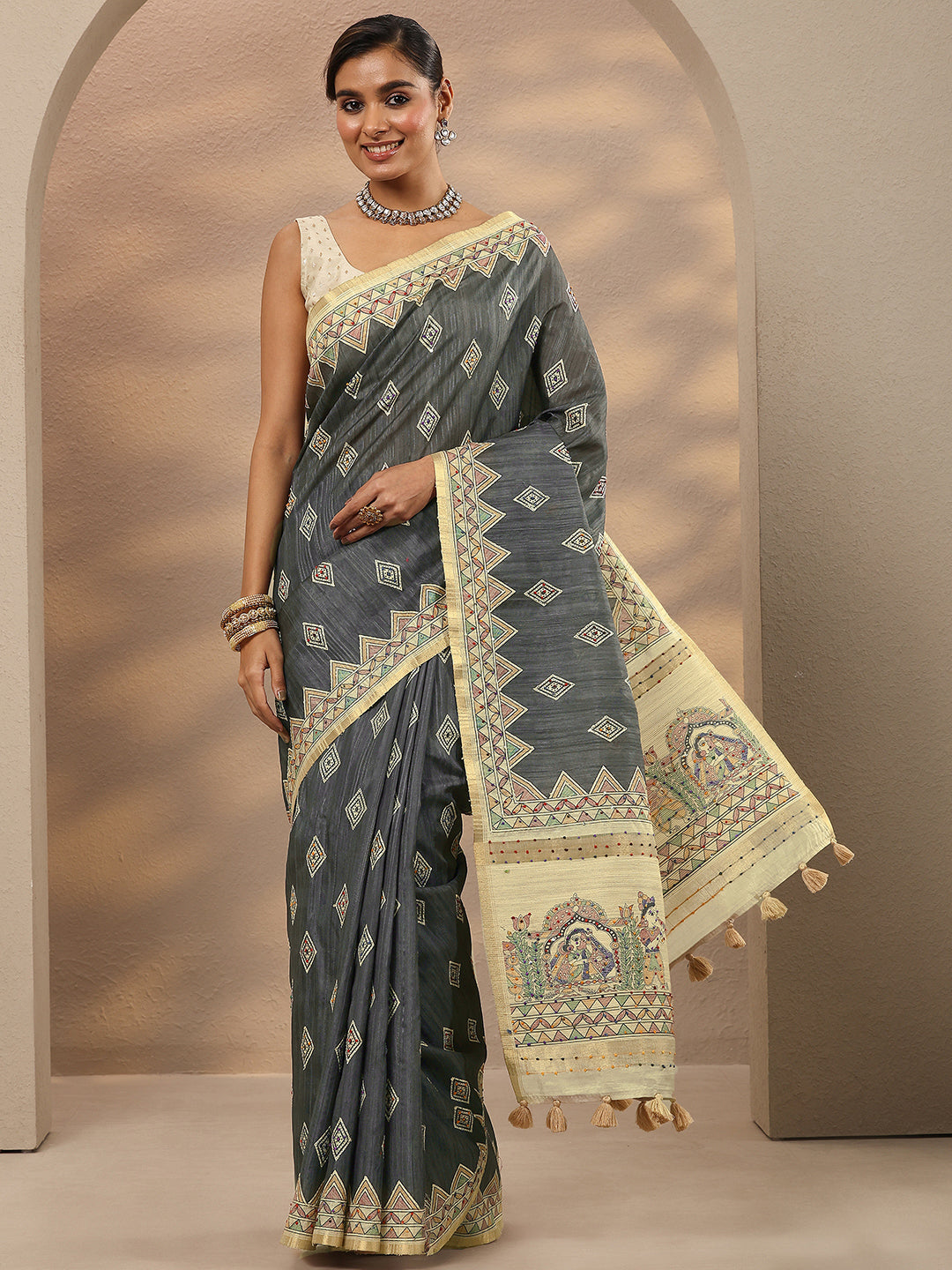 Grey Printed Silk Blend Saree With Unstitched Blouse Piece