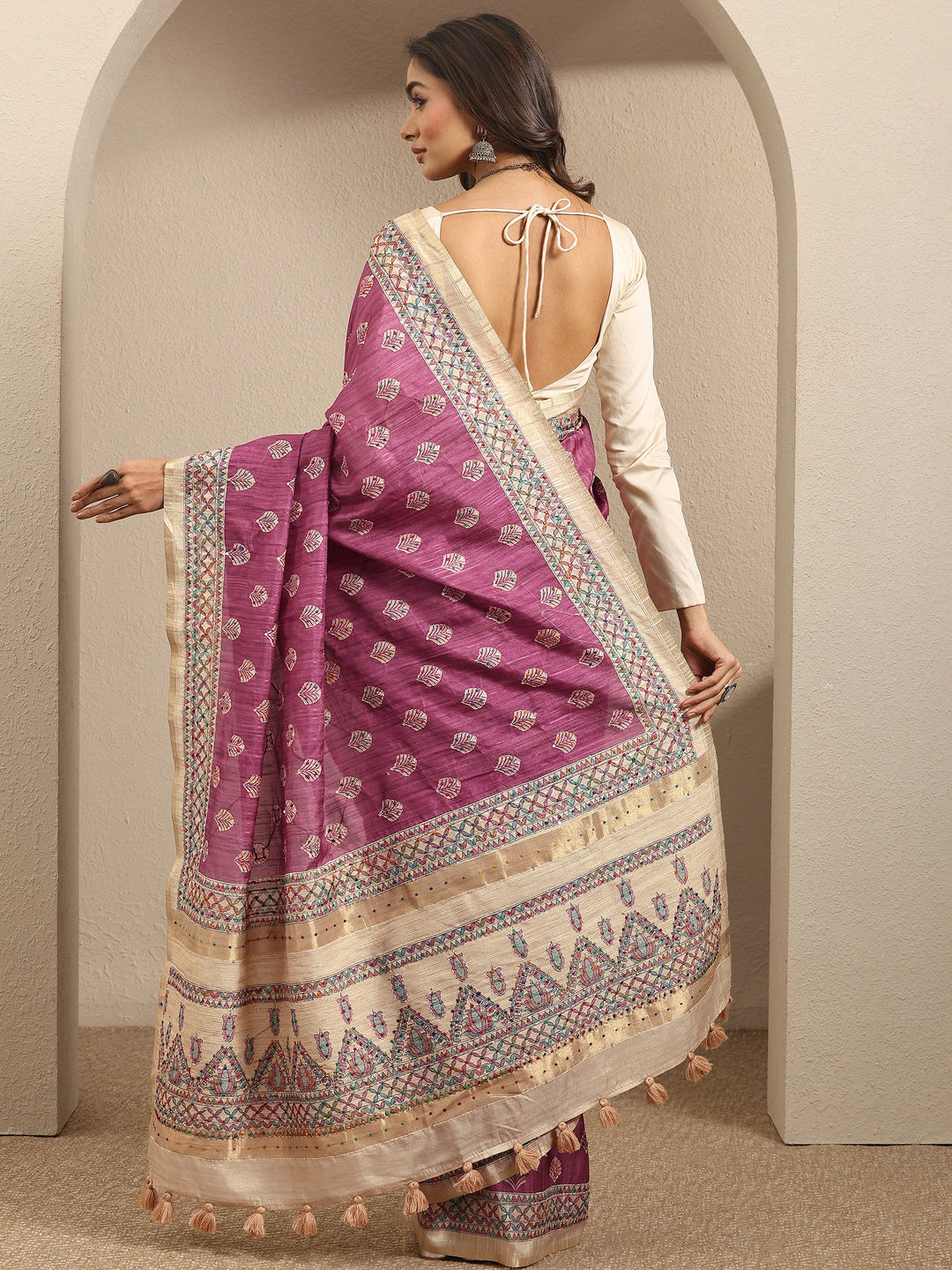 Pink Printed Silk Blend Saree With Unstitched Blouse Piece