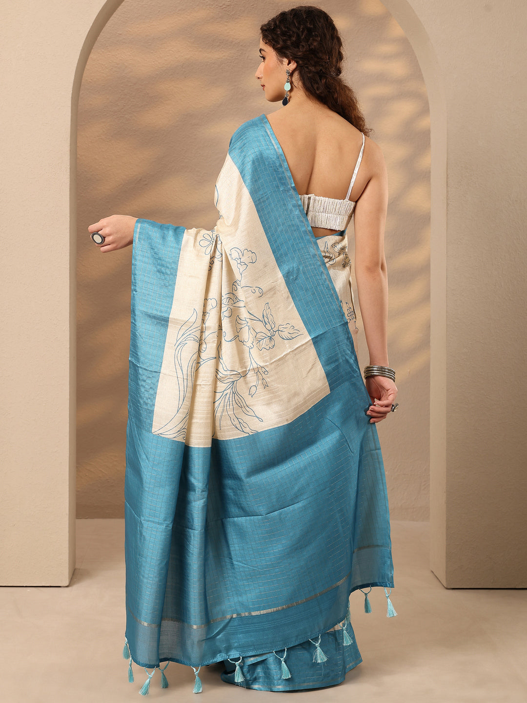 Grey Printed Silk Blend Saree With Unstitched Blouse Piece