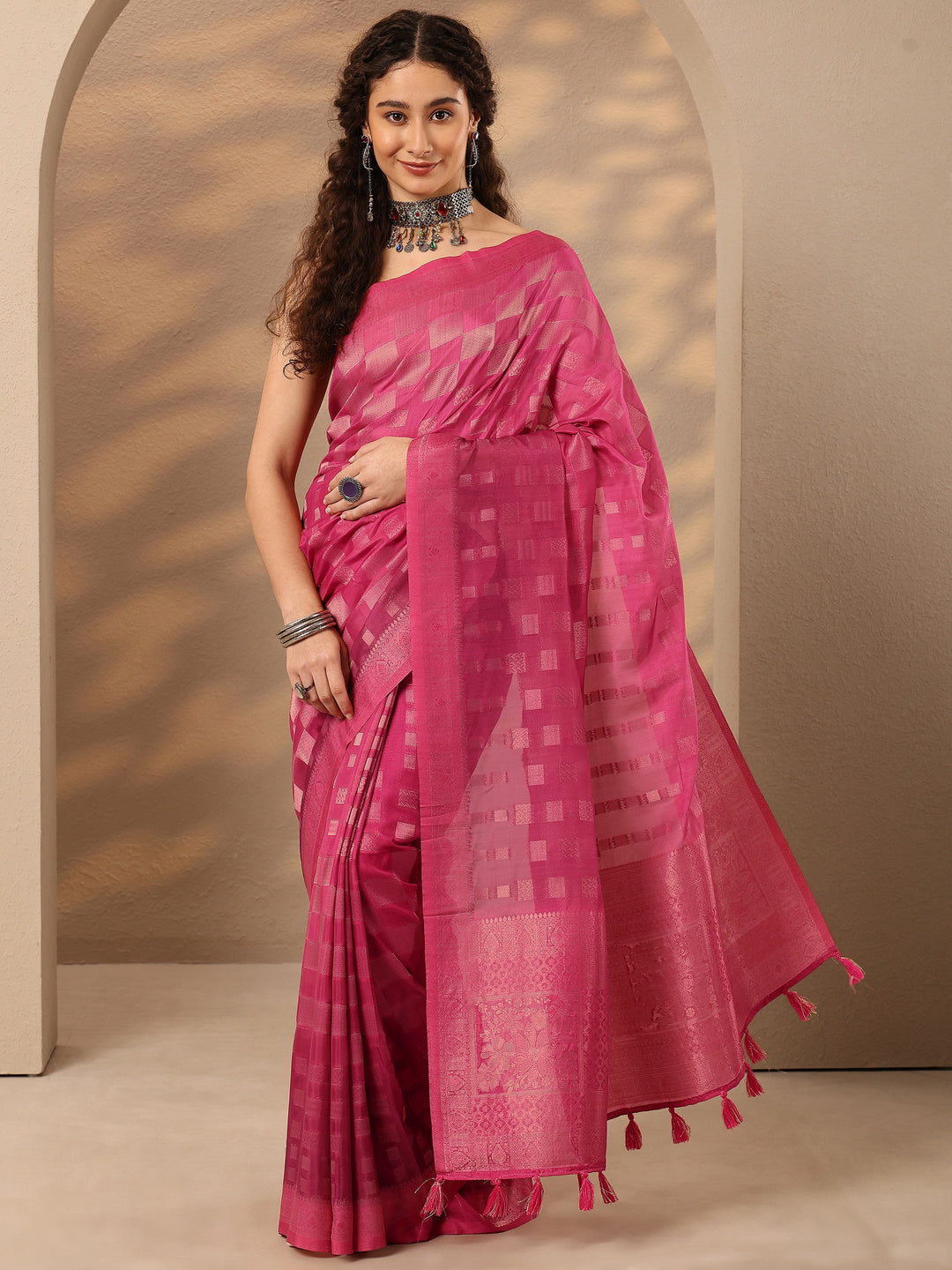 Pink Woven Design Silk Blend Saree With Unstitched Blouse Piece