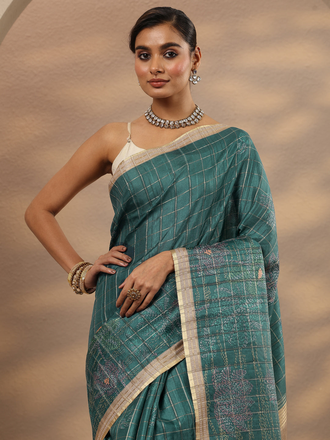 Green Printed Silk Blend Saree With Unstitched Blouse Piece