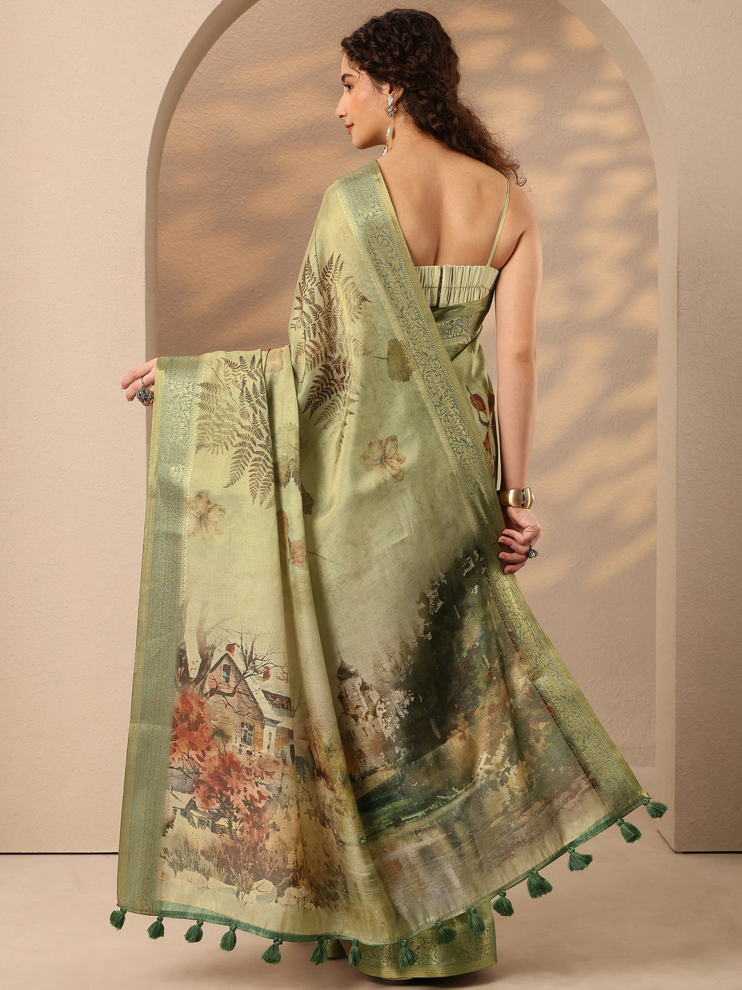 Green Printed Silk Blend Saree With Unstitched Blouse Piece