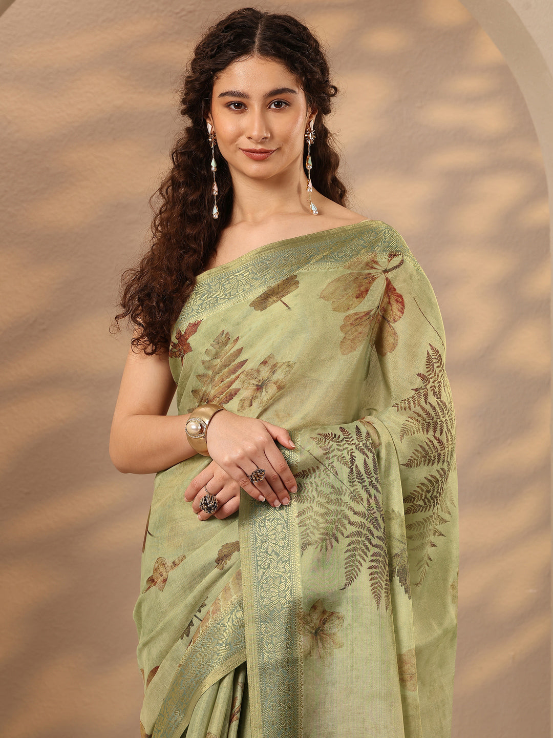 Green Printed Silk Blend Saree With Unstitched Blouse Piece